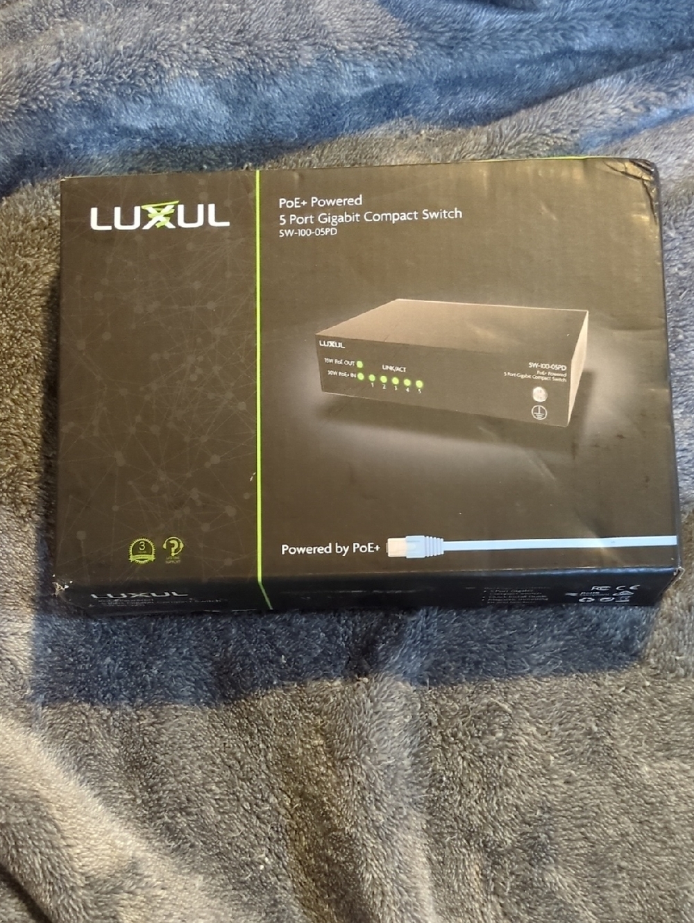 Lux 5-Port PoE+ Gigabit Network Switch in Black